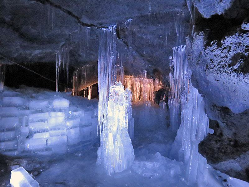 風穴の氷柱の写真